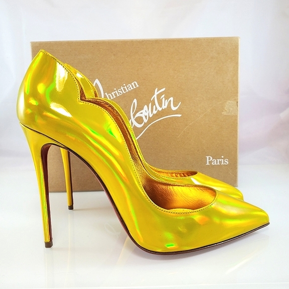 Christian Louboutin Shoes - NWT$845 Louboutin Hot Chick 100 Patent Leather Psychic Yellow Heel Pumps Sz 39